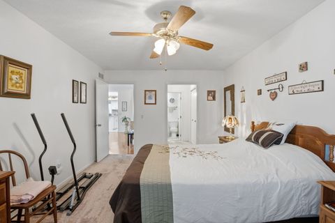Tiny photo for 4706 Kynnelworth Drive #1, Bettendorf, IA 52722 (MLS # 12627374)