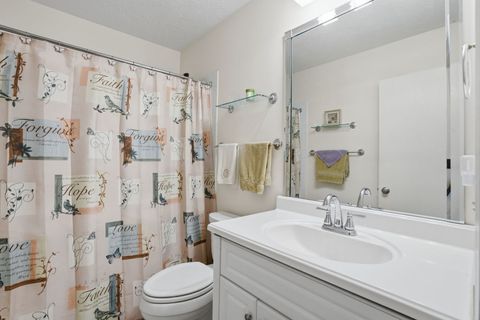 Tiny photo for 4706 Kynnelworth Drive #1, Bettendorf, IA 52722 (MLS # 12627374)