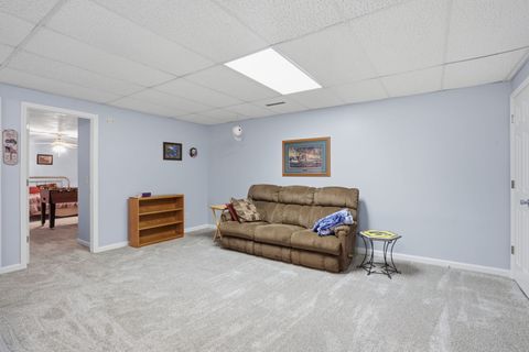 Tiny photo for 4706 Kynnelworth Drive #1, Bettendorf, IA 52722 (MLS # 12627374)