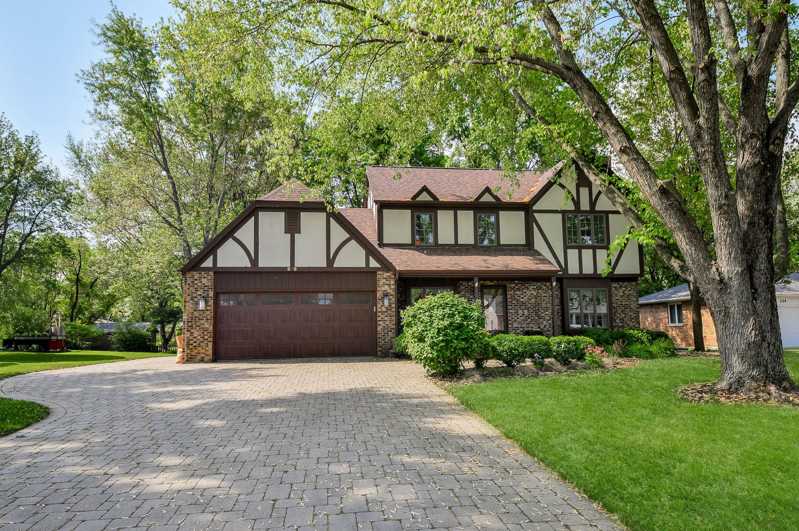 212 Leisure Street