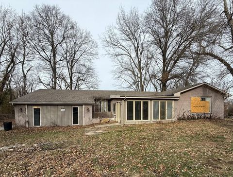 Photo of 11035 Avery Road, WestFrank, IL 62896 (MLS # 100000137)