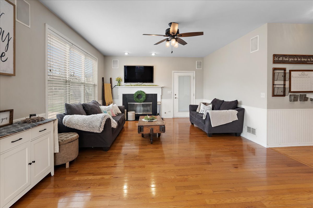 301 Willowbrook Way