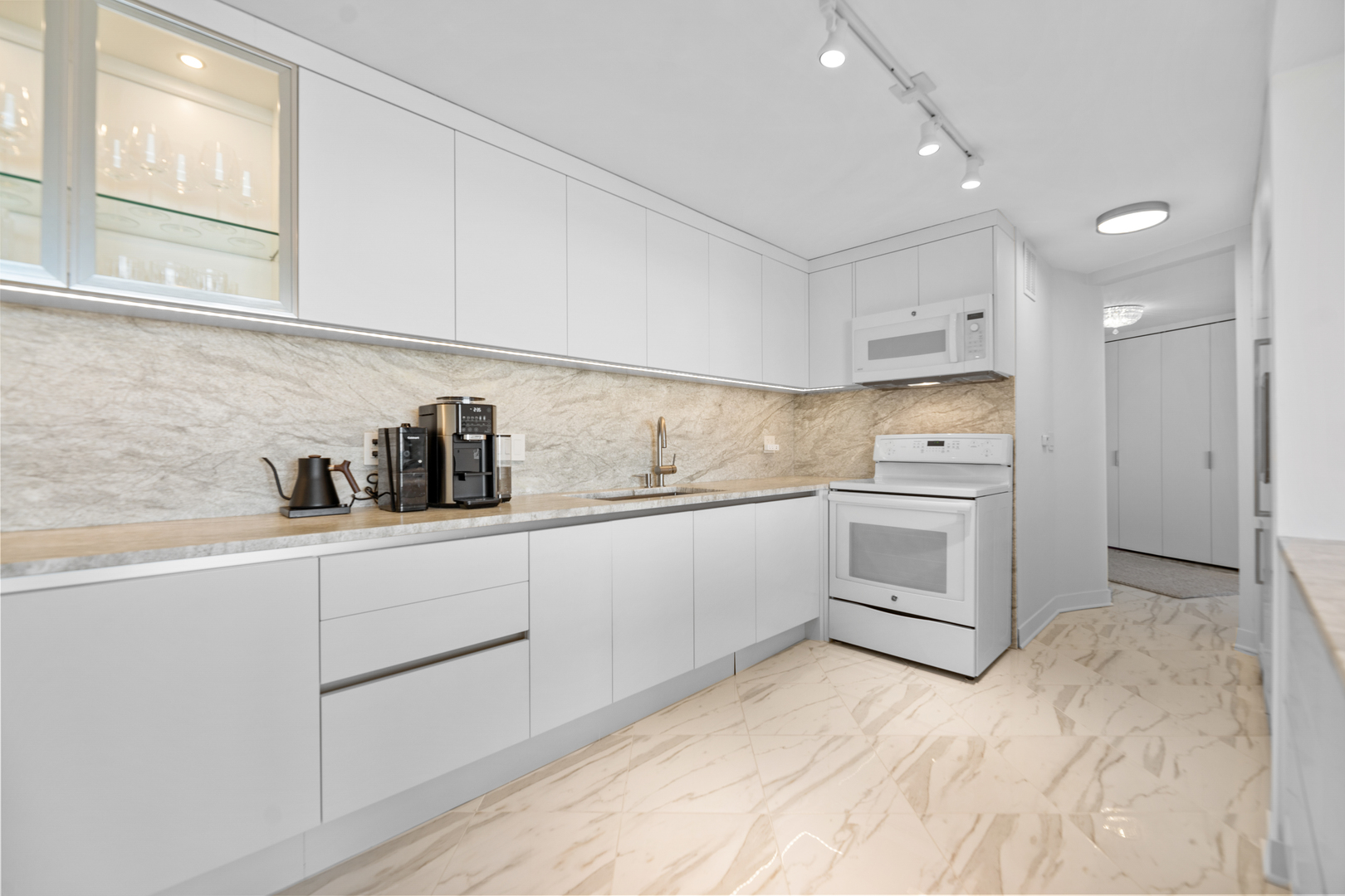 505 N Lake Shore Drive 3904