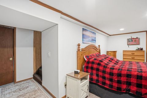 Tiny photo for 2707 Iowa Street, Davenport, IA 52803 (MLS # 12574684)