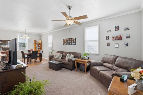 Tiny photo for 2707 Iowa Street, Davenport, IA 52803 (MLS # 12574684)