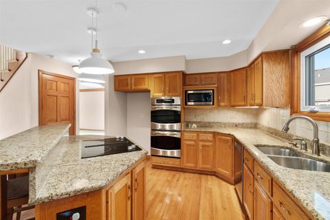 Tiny photo for 1007 Hollingswood Court, Naperville, IL 60564 (MLS # 12573963)