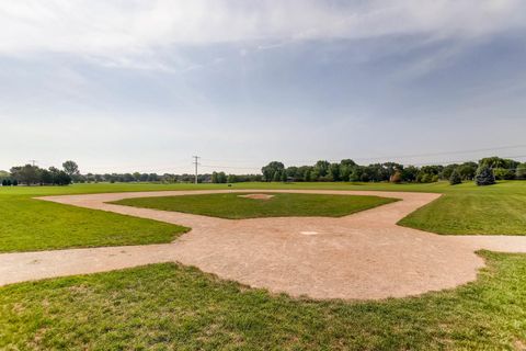 Tiny photo for 1007 Hollingswood Court, Naperville, IL 60564 (MLS # 12573963)