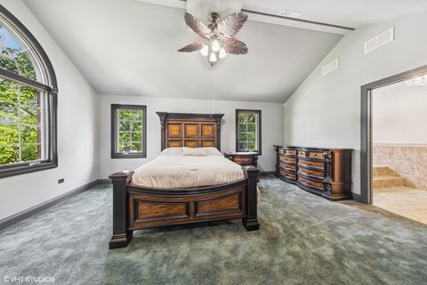 Tiny photo for 6001 Wolf Road, La Grange Highlands, IL 60525 (MLS # 12420078)