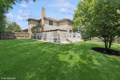 Tiny photo for 6001 Wolf Road, La Grange Highlands, IL 60525 (MLS # 12420078)