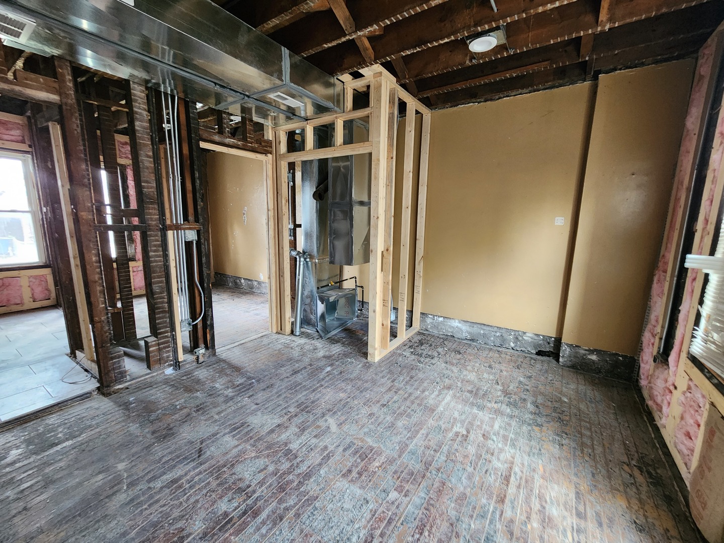 11420-22 S Champlain Avenue