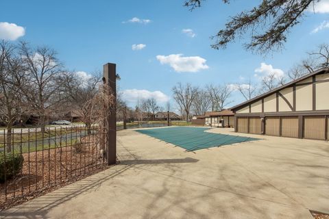 Tiny photo for 8239 Mulberry Court #13C, Palos Hills, IL 60465 (MLS # 12585941)