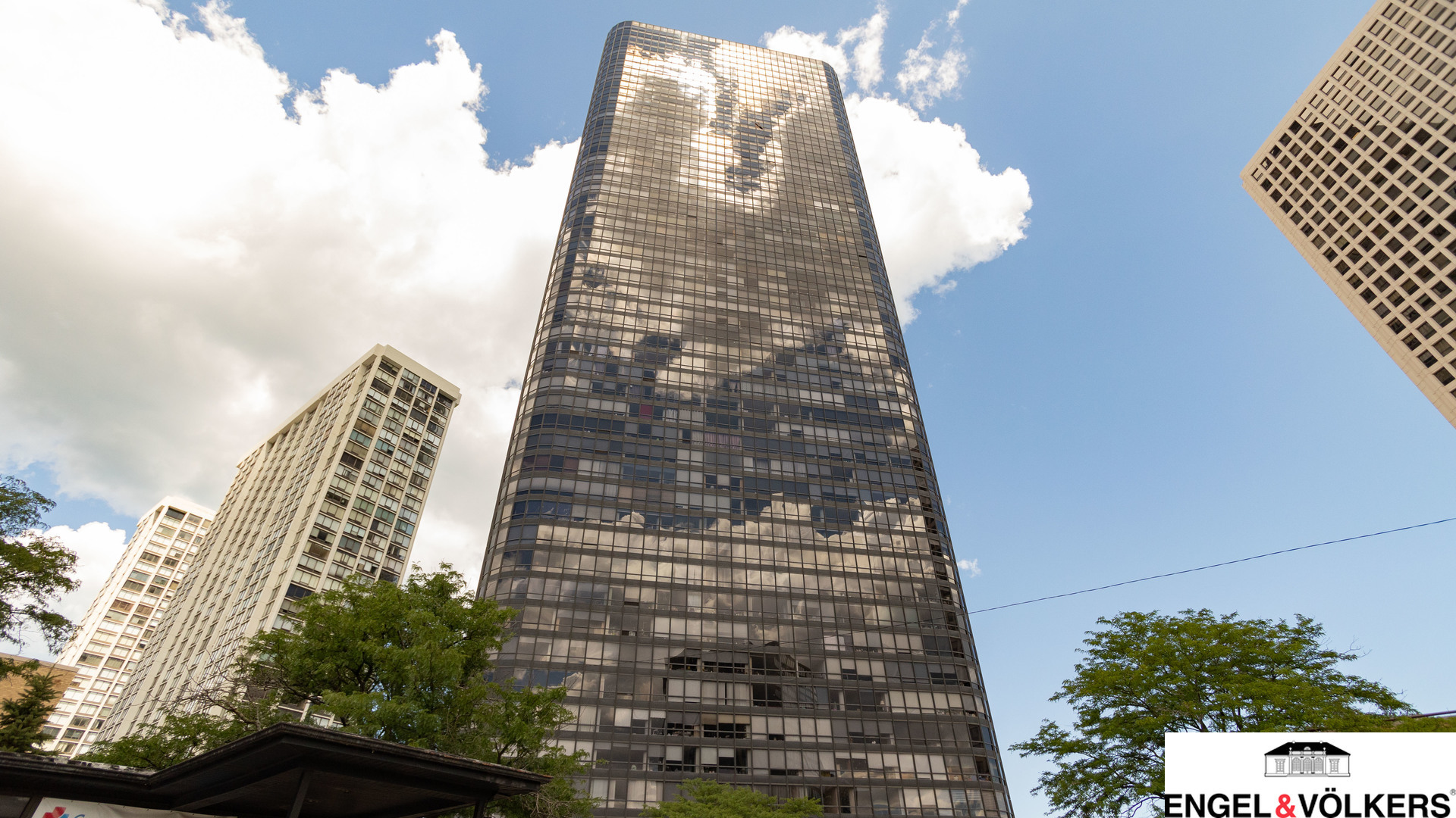 5415 N SHERIDAN Road 307