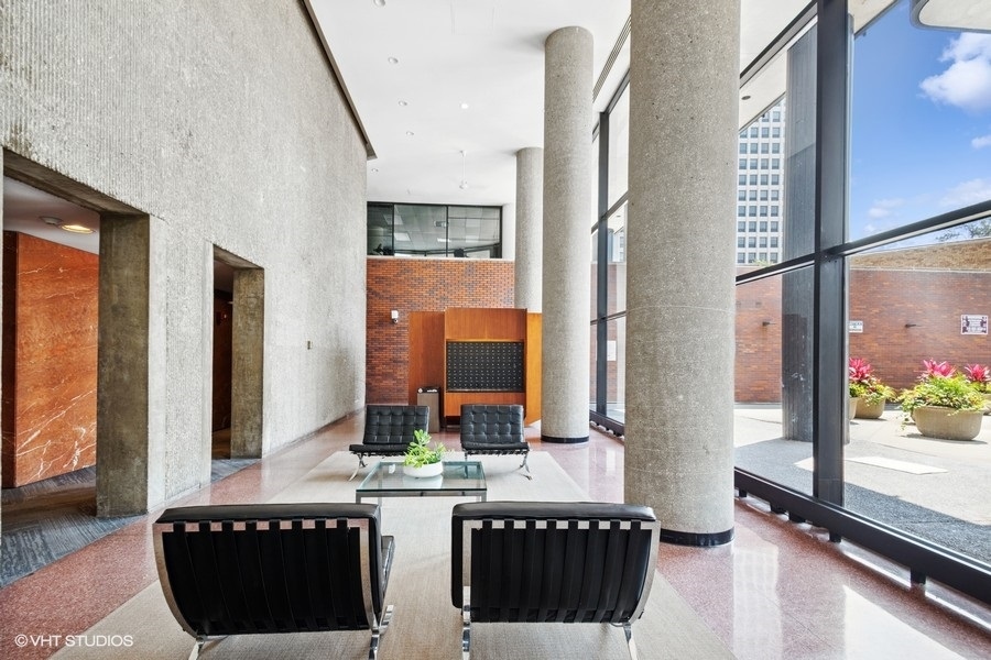 5415 N SHERIDAN Road 307