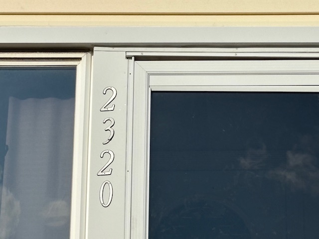 2320 N Mulligan Avenue