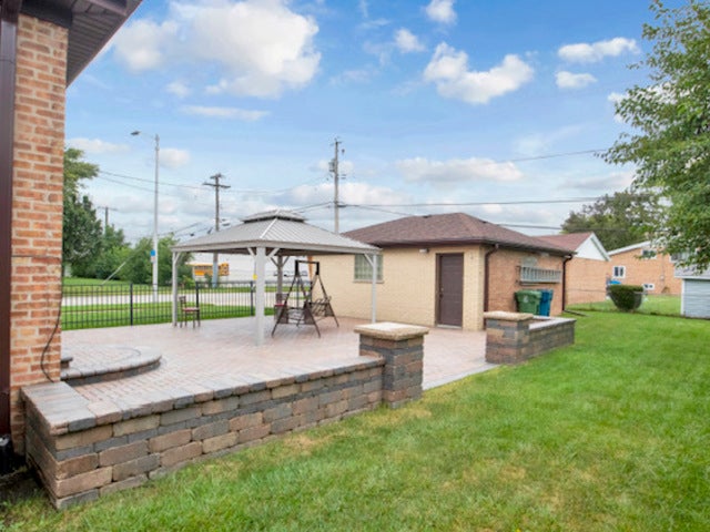 8901 S 49th Court
