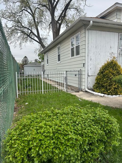 Tiny photo for 3509 Wilcox Avenue, Bellwood, IL 60104 (MLS # 12353175)
