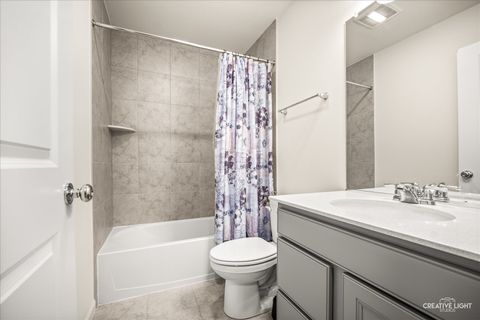 Tiny photo for 3667 Peregrine Way, Elgin, IL 60124 (MLS # 12560254)