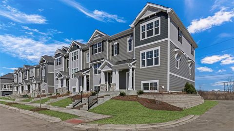 2261 Glacier Street Mundelein IL 60060