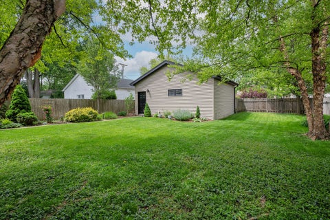 Tiny photo for 1110 S WASHINGTON Avenue, Park Ridge, IL 60068 (MLS # 12685208)