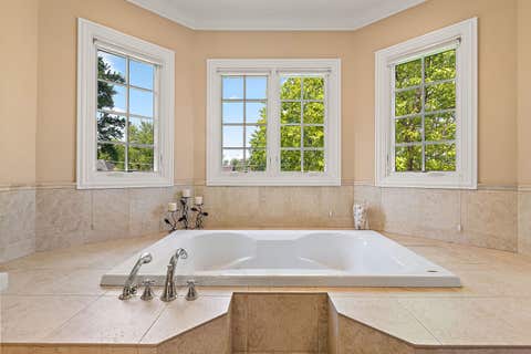 Tiny photo for 1110 S WASHINGTON Avenue, Park Ridge, IL 60068 (MLS # 12685208)