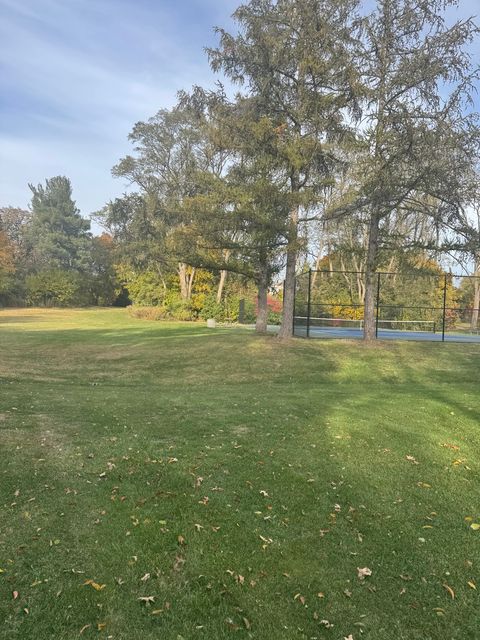 Tiny photo for 1974 Wexford Circle #123, Wheaton, IL 60189 (MLS # 12513071)