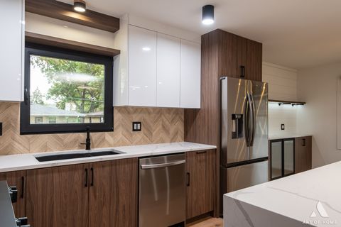 Tiny photo for 213 HIAWATHA Trail, Wood Dale, IL 60191 (MLS # 12502029)