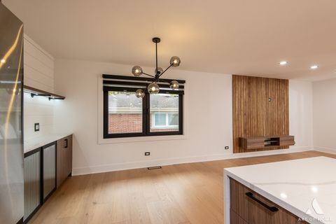 Tiny photo for 213 HIAWATHA Trail, Wood Dale, IL 60191 (MLS # 12502029)