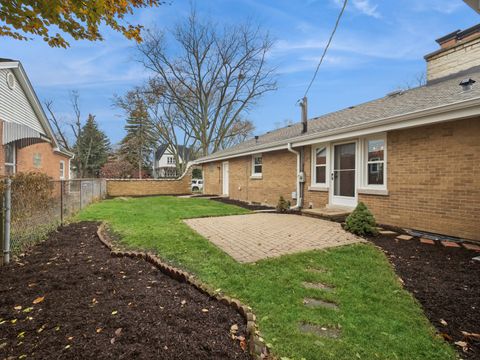 Tiny photo for 295 Ardmore Road, Des Plaines, IL 60016 (MLS # 12516996)