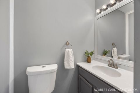 Tiny photo for 291 Park Ridge Lane #A, Aurora, IL 60504 (MLS # 12601812)