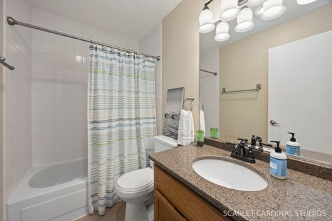 Tiny photo for 291 Park Ridge Lane #A, Aurora, IL 60504 (MLS # 12601812)
