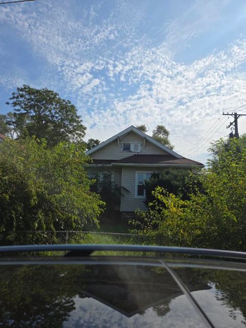 Photo of 10243 S Lafayette Avenue, Chicago, IL 60628 (MLS # 12468019)