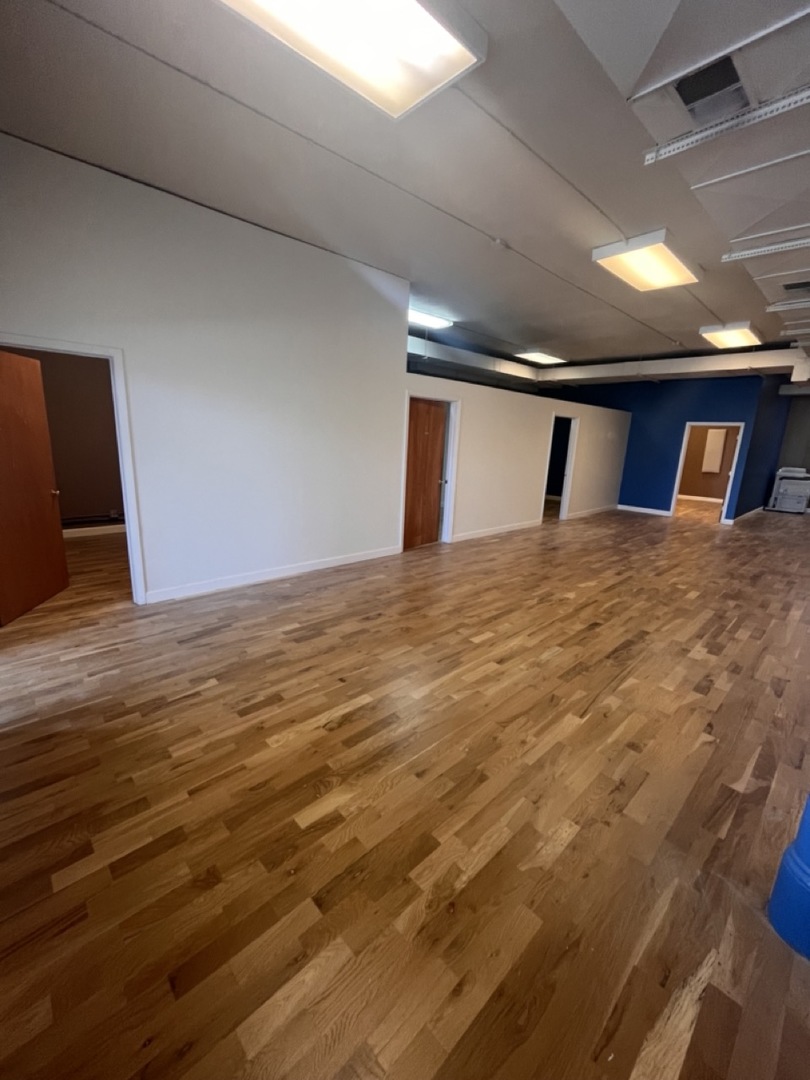 1105 W Chicago Avenue 202