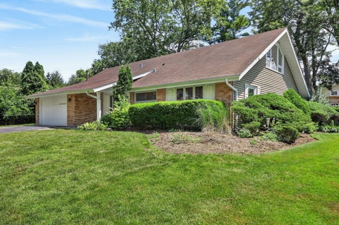 Tiny photo for 21W117 Glen Park Road, Lombard, IL 60148 (MLS # 12691666)