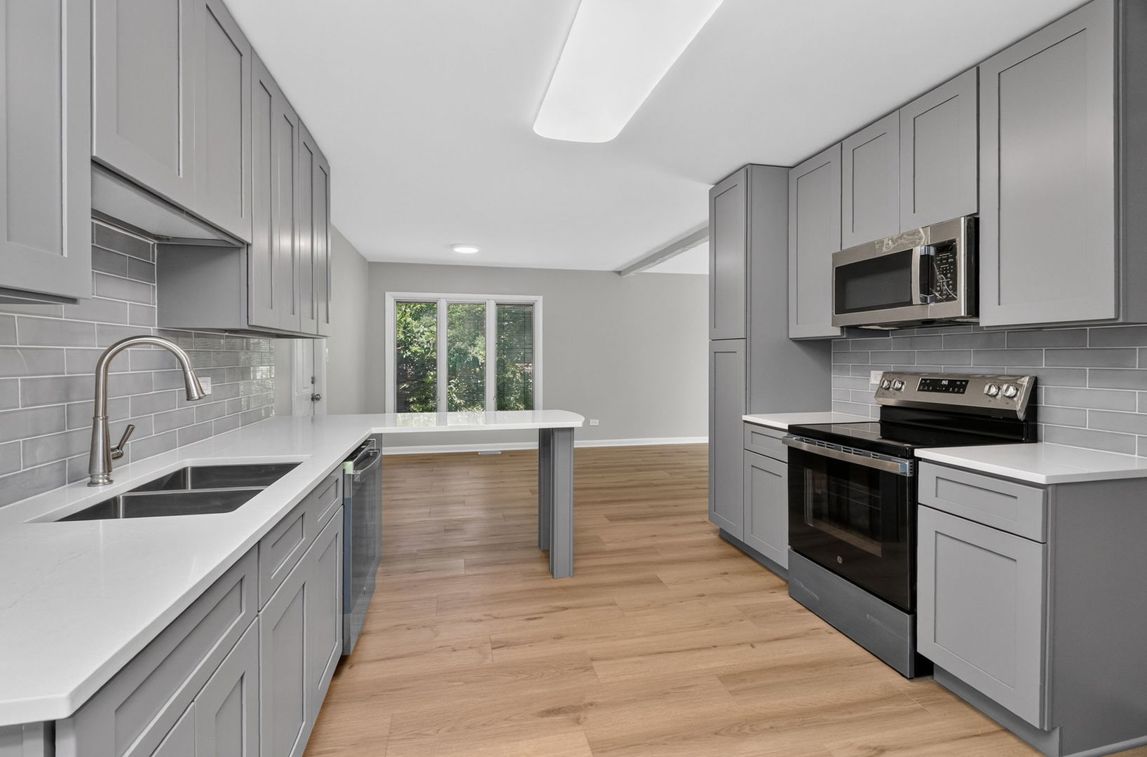 21W117 Glen Park Road