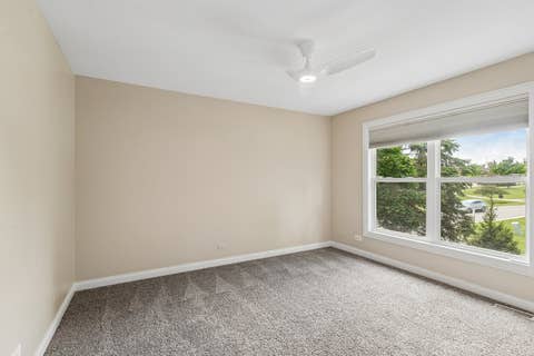 Tiny photo for 5 Park Place Circle, Hawthorn Woods, IL 60047 (MLS # 12463947)