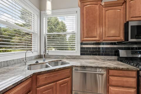 Tiny photo for 5 Park Place Circle, Hawthorn Woods, IL 60047 (MLS # 12463947)