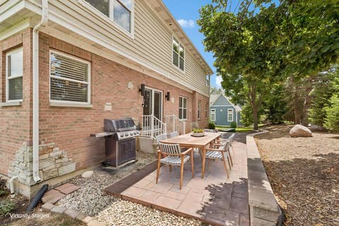 Tiny photo for 5 Park Place Circle, Hawthorn Woods, IL 60047 (MLS # 12463947)