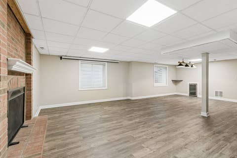 Tiny photo for 5 Park Place Circle, Hawthorn Woods, IL 60047 (MLS # 12463947)