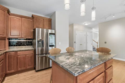 Tiny photo for 5 Park Place Circle, Hawthorn Woods, IL 60047 (MLS # 12463947)