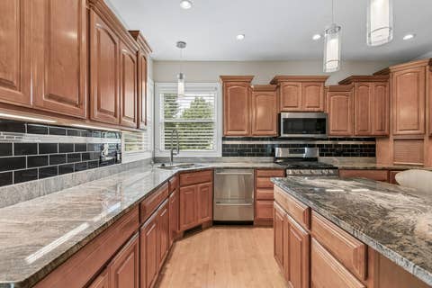 Tiny photo for 5 Park Place Circle, Hawthorn Woods, IL 60047 (MLS # 12463947)