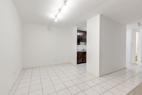 Tiny photo for 16 E Old Willow Road #202S, Prospect Heights, IL 60070 (MLS # 12455205)