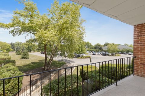 Tiny photo for 16 E Old Willow Road #202S, Prospect Heights, IL 60070 (MLS # 12455205)