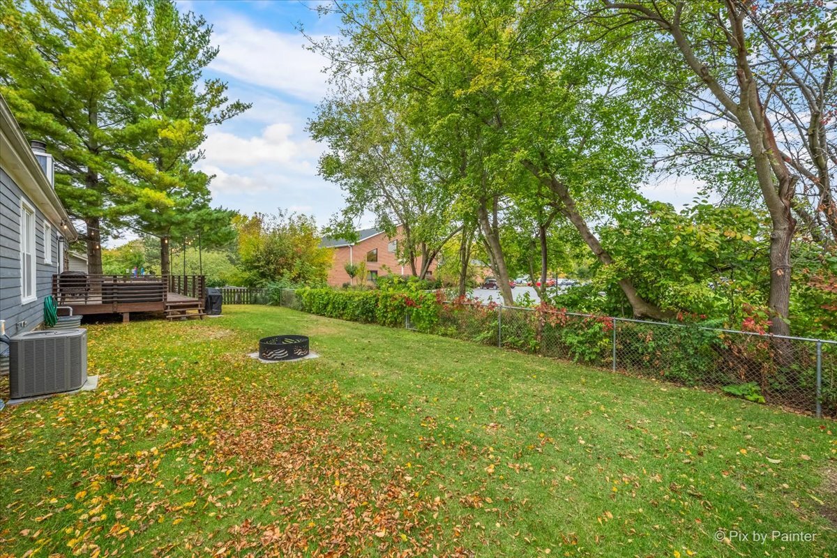 Woodstock, Illinois 60098, United States, 3 Bedrooms Bedrooms, ,3 BathroomsBathrooms,Residential,Active,244197