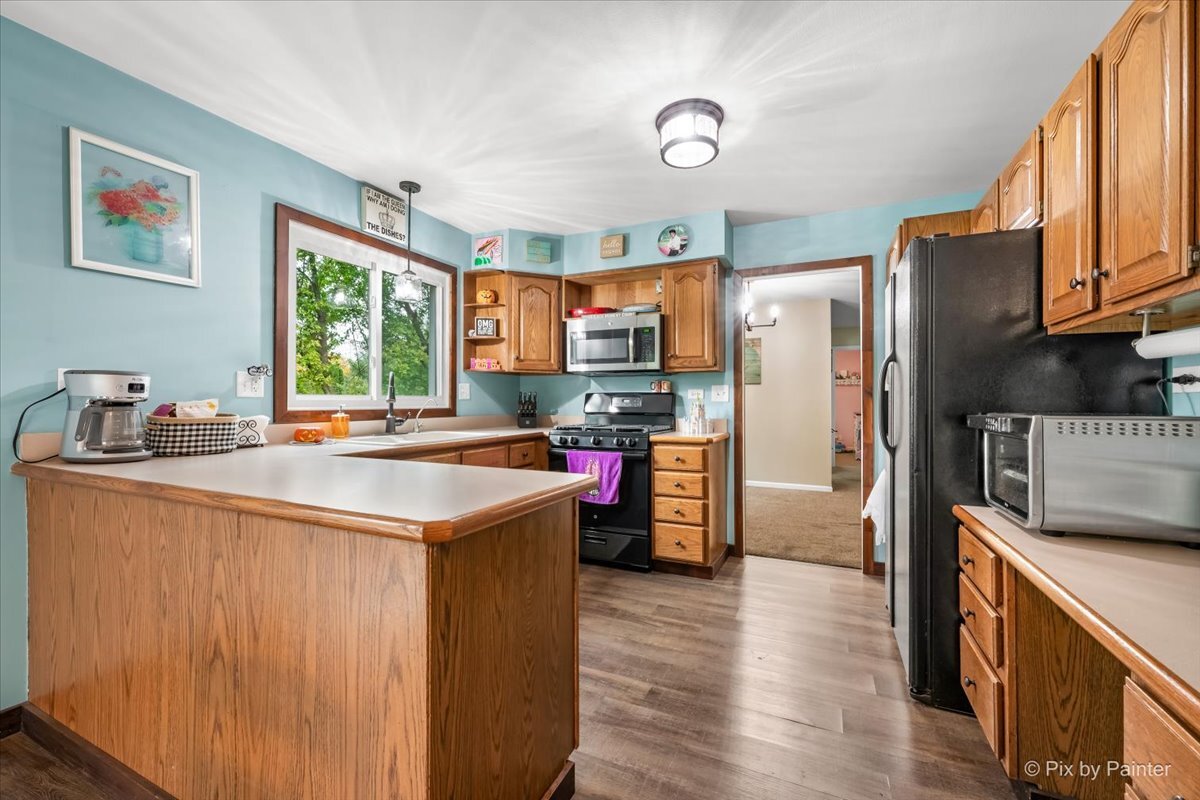 Woodstock, Illinois 60098, United States, 3 Bedrooms Bedrooms, ,3 BathroomsBathrooms,Residential,Active,244197