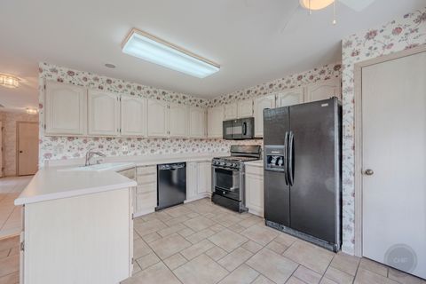 Tiny photo for 8444 Sandalwood Court, Darien, IL 60561 (MLS # 12604726)