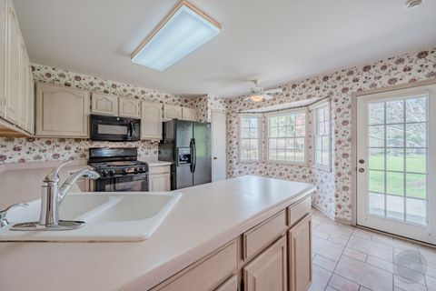 Tiny photo for 8444 Sandalwood Court, Darien, IL 60561 (MLS # 12604726)