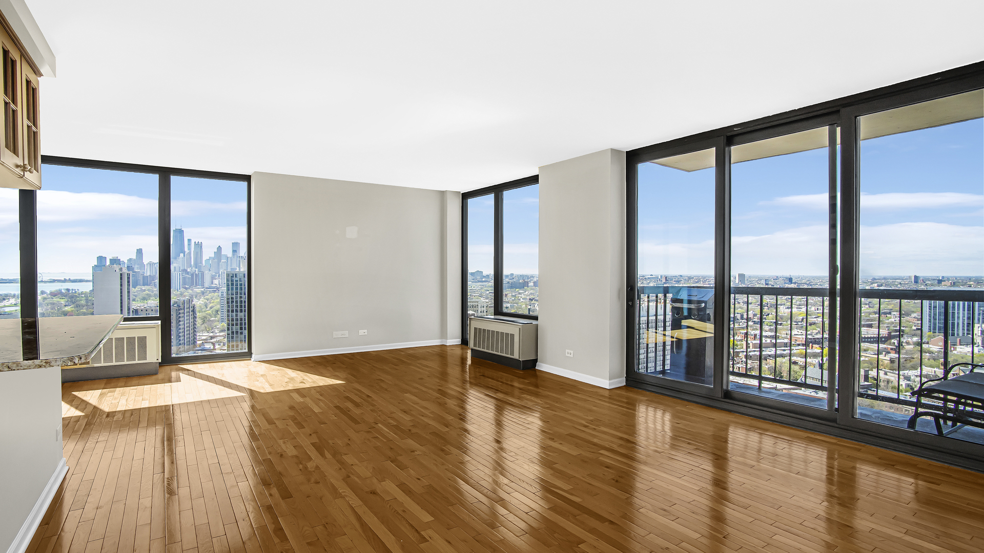 2500 N Lakeview Avenue 3001