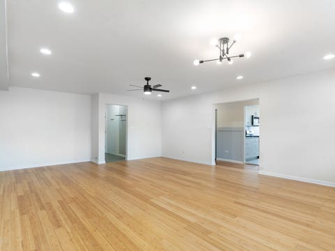Tiny photo for 415 S Maple Avenue #202, Oak Park, IL 60302 (MLS # 12732569)