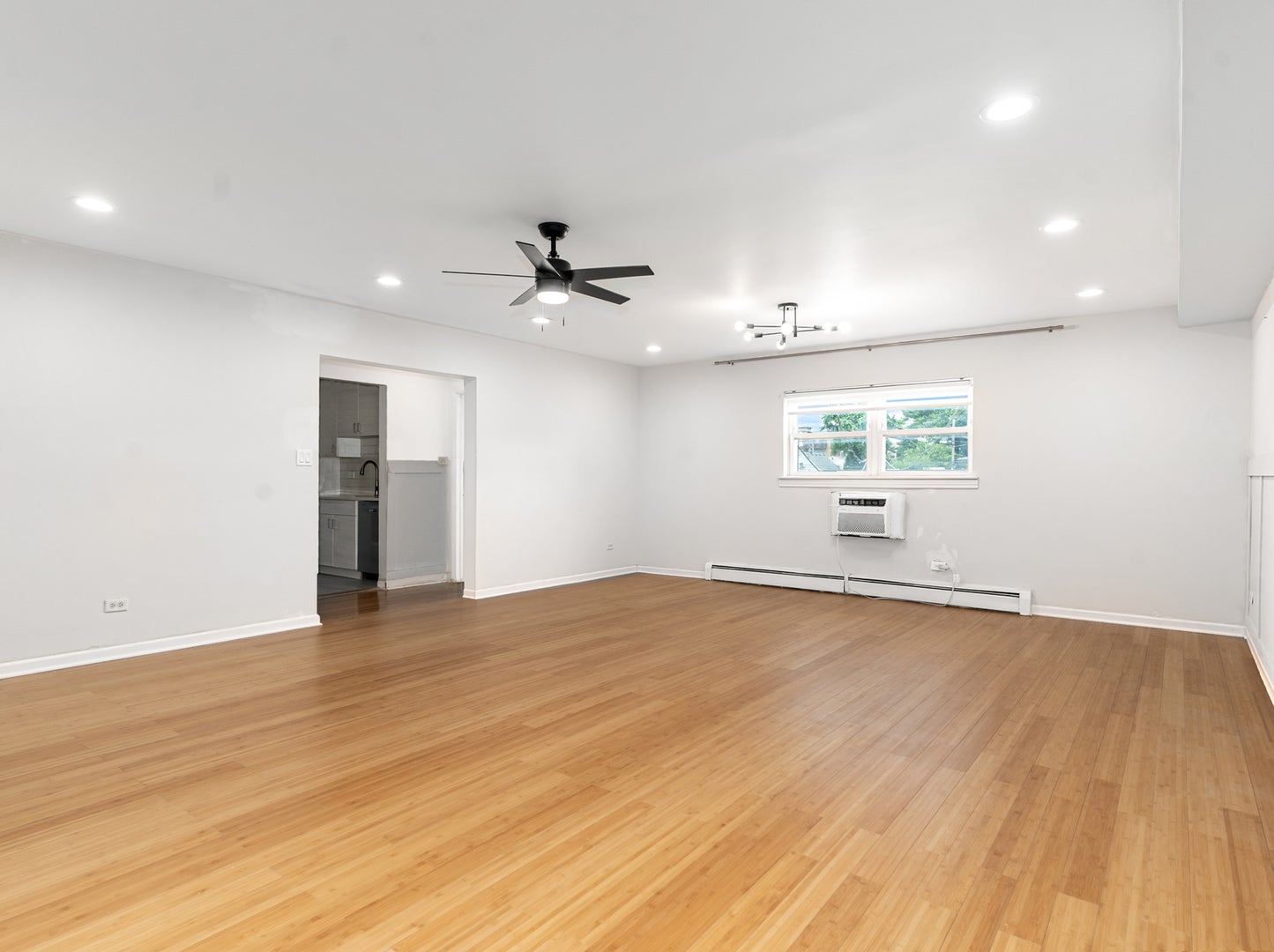 415 S Maple Avenue 202