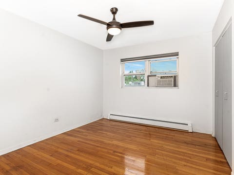 Tiny photo for 415 S Maple Avenue #202, Oak Park, IL 60302 (MLS # 12732569)